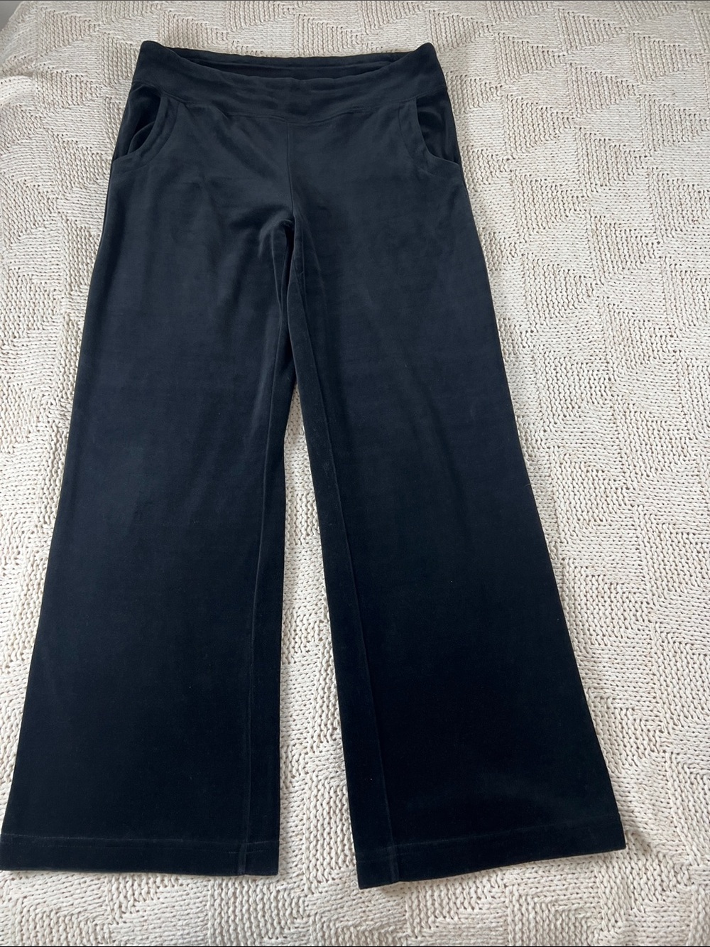 Neiman Marcus Velvet Pull-on Pants